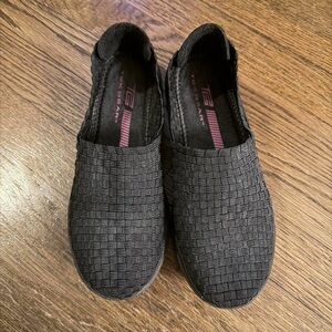 TekGear Black Woven Slip Ons